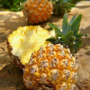 pineapple (queen & cayenne)